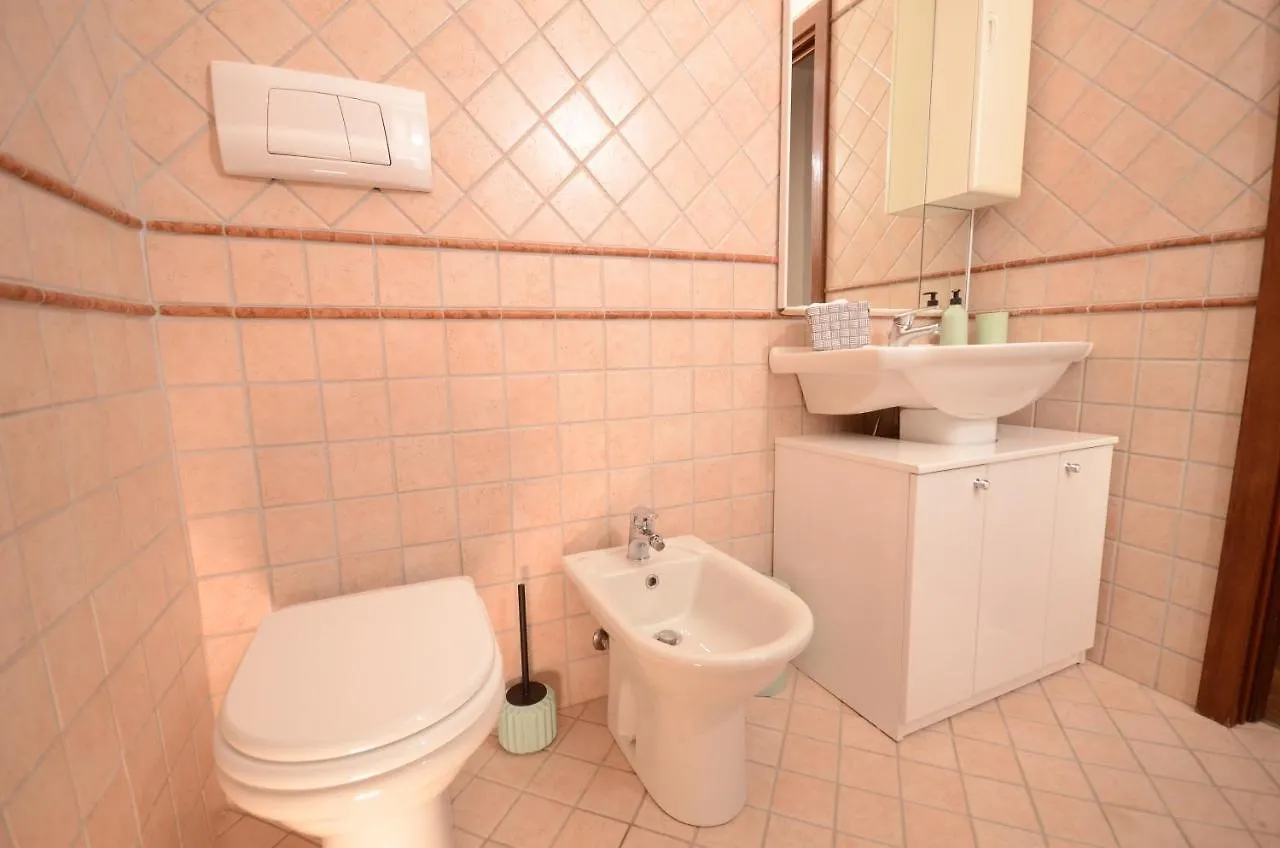 Apartment Corte Vezzola Trilocale Tommaso Puegnago del Garda