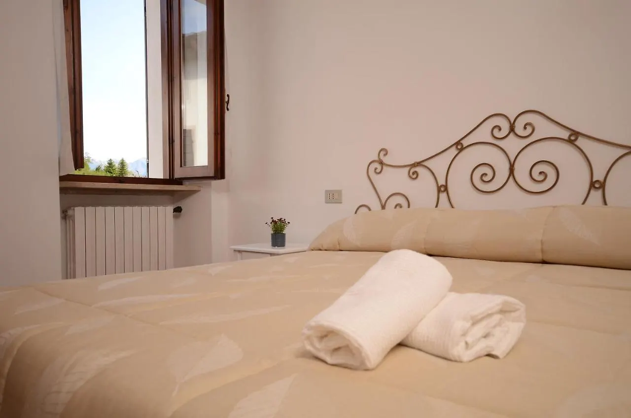 Corte Vezzola Trilocale Tommaso Puegnago del Garda 0*,